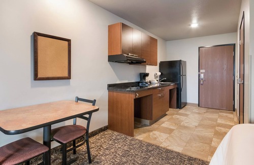 Loveland Hotel | My Place Hotel - Loveland, CO