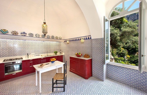 Positano City Centre House | My Rental Homes - Casa La Riva with shared pool, semi private beach and garden