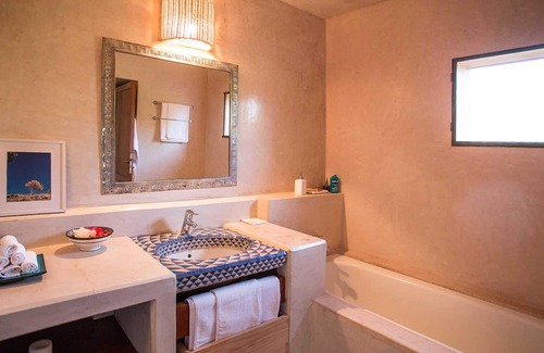 Bine el Ouidane Villa | My Rental Homes | Villa El Ouidane privace lake access private pool