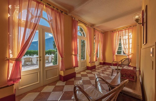 Calozzo Villa | My Rental Homes - Villa Meridiana with direct access to a beach and private pool
