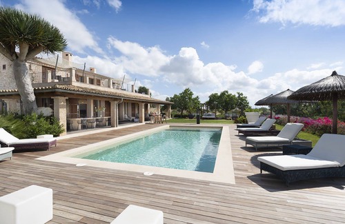 Moscari Villa | My Rental Homes - Villa Vineyard with pool, barbeque and private garden