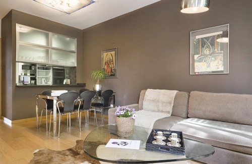 el Fort Pienc Apartment | My Space Barcelona 6 Apart. with pool near the Cathedral up to 48 pax.