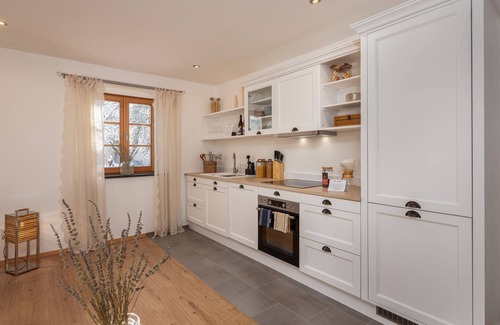 Bernau am Chiemsee Apartment | MY STAY: Relaxation between Chiemsee beach & Kampenwand, plenty of space with 79 sqm