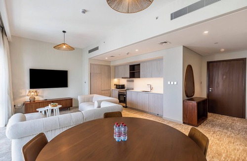 Jadaf Apartment | MyDuomo: 2-Bedroom on high floor, near Creek Lagoons
