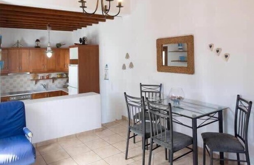Platis Gialos Apartment | Mykonos Elegance 2-Bedroom Escape in Psarou