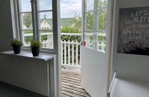Viken Condo | Mysigt Boende Mitt i Gamla Viken, 3 Rok, 4 Bäddplatser, 63 Kvm, 2 Våningen