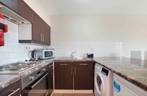 East Acton Apartment | N.Acton QUIET COSY 1 BED-PRIVATE FREE PARKING