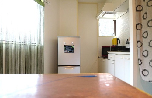 Sumiyoshi Apartment | N ° 5 CONDOMINIUM: First floor Corner Apartment ; Safe Residential Area.