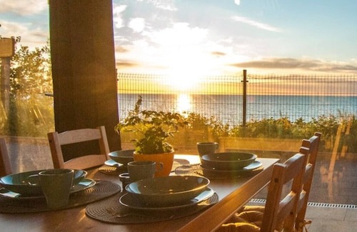 Kołobrzeg County Apartment | Na Klifie Cafe Apartament
