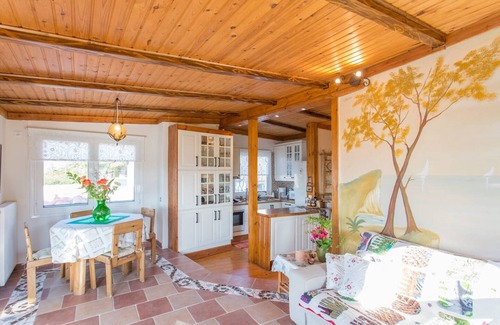 Anavyssos Villa | Nadia's Traditional Greek house