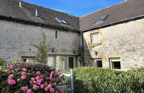 Crowdecote House | Nadin Cottage