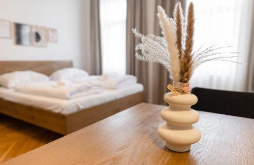 Brigittenau Apartment | Nadland Apartment Wehlistrasse