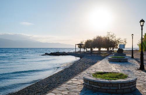 Marathias Villa | Nafpaktos Shingle Villa