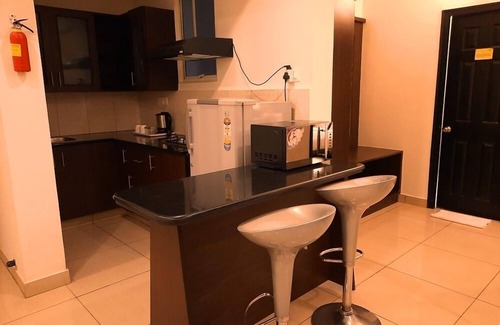 Kadubeesanahalli Hotel | Nagarjuna Suites