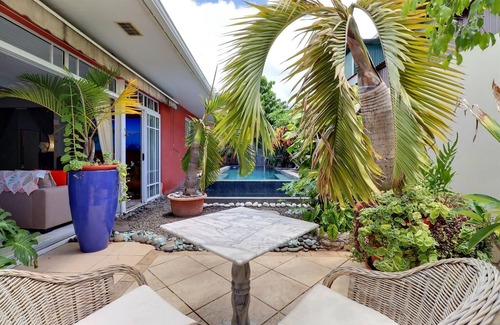 Papeete House | Nāhina room - City Center - Swimming Pool