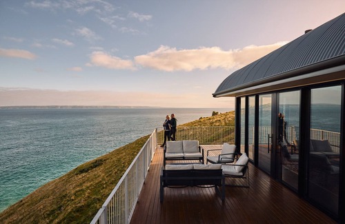 Deep Creek House | Naiko Retreat, secluded luxury retreat in Deep Creek with private beach.