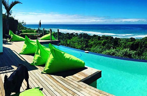 Trafalgar House | Nakai Beach