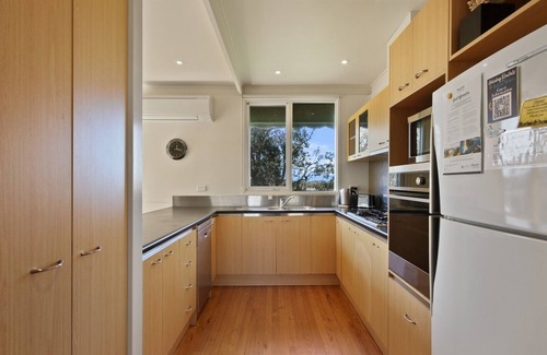 Lake Tyers Beach House | Nakarra - Lake Tyers Beach