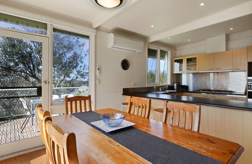 Lake Tyers Beach House | Nakarra - Lake Tyers Beach