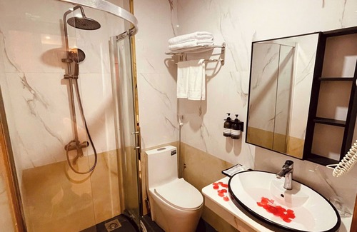 Dich Vong Hau Hotel | Nam Cuong X Hotel