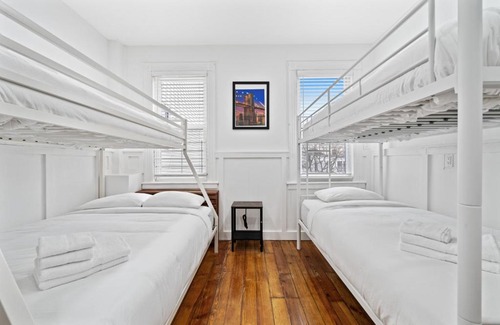 Greenville House | Nama Stay Spacious Family Retreat Near NYC