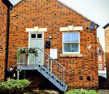Glastonbury Apartment | Namastay-Central Glastonbury