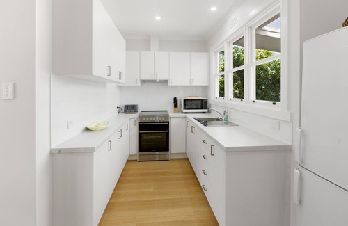 Mansfield Cottage | Nan's House - Mansfield Township