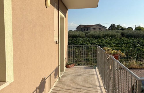 Pollutri Apartment | NANA'S HOUSE 1. Entire apartment surrounded by greenery and close to the sea