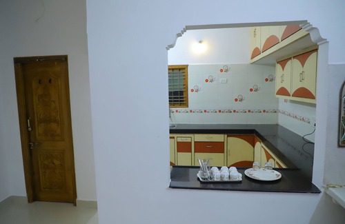 Tirupati Hotel | NANDA MOHAN HOMESTAY