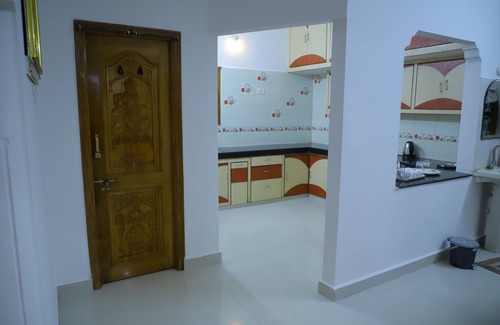 Tirupati Hotel | NANDA MOHAN HOMESTAY
