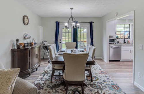 Rogersville House | Nanny's Homestead - A Peaceful, Pet Friendly, Countryside Retreat!