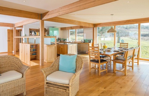Cardigan House | Nantsaeson, Holiday Home Gwbert , Sleeps 8, 4 bedrooms, bathrooms