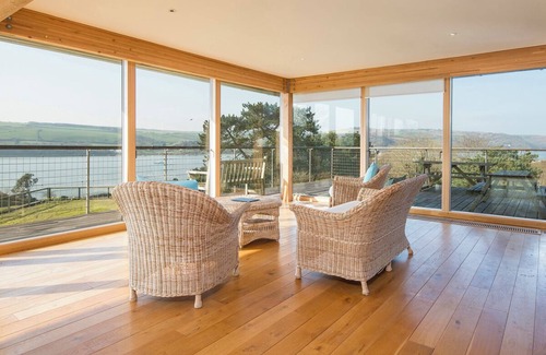 Cardigan House | Nantsaeson, Holiday Home Gwbert , Sleeps 8, 4 bedrooms, bathrooms