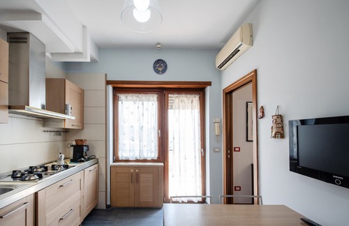 Fuorigrotta Apartment | Naples Apartment with Sea View