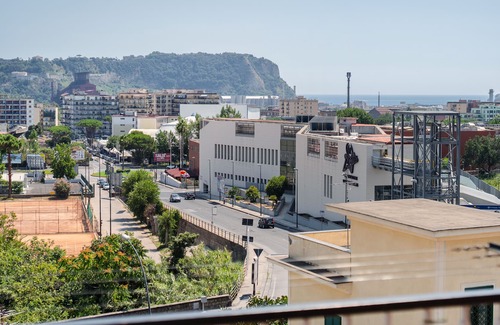 Fuorigrotta Apartment | Naples Apartment with Sea View
