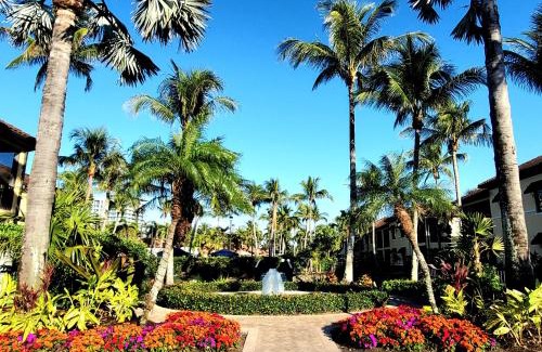 Royal Harbor Apartment | Naples Bay Resort Condo with Fabulous Amenities, near Beach & Downtown!