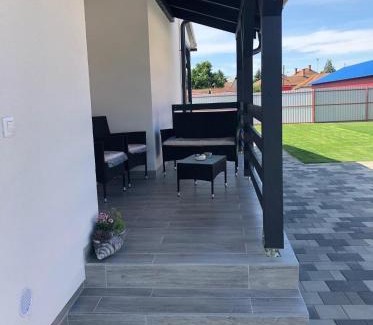 Tiszafured Apartment | Napsugár & Virág Apartman