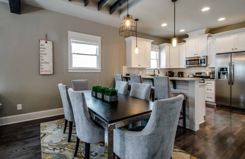 Shelby Hills House | Nashville Bungalow with Fenced Yard