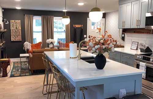 Cloverhill House | Nashville Carriage House - Charming comfy 4BR, 3BA w hot tub, firepit and albums