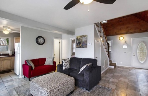 Mount Juliet Ski Chalet | Nashville Lake Chalet, Waterfront Sunset Views!