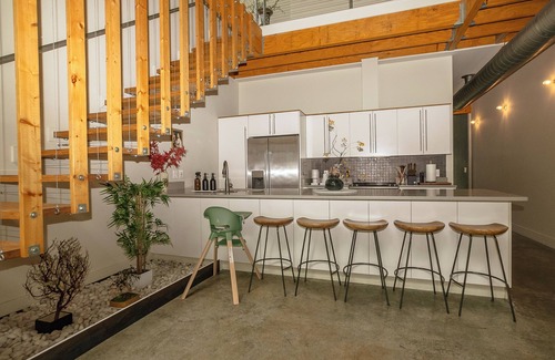 East Hill House | Nashville's Wabi-Sabi Retreat with HUGE 2nd Story Patio and Bonfire