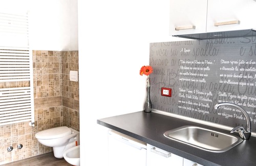 San Giovanni Apartment | NASONI DI ROMA COLOSSEUM APPARTAMENT (until 33 people)