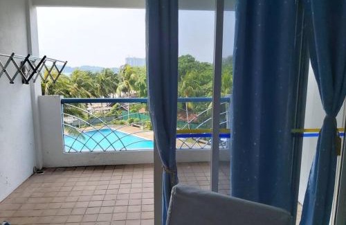 Tanjung Tanah Merah Apartment | Nat's Seri Bulan beach, pool home @teluk kemang