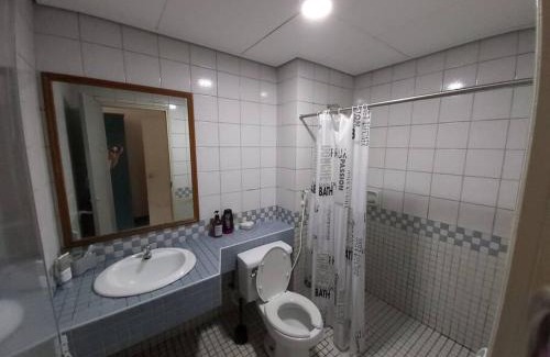 Tanjung Tanah Merah Apartment | Nat's Seri Bulan beach, pool home @teluk kemang