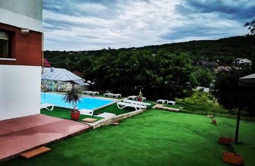 Sarata-Monteoru House | NATALIA Guesthouse & pool