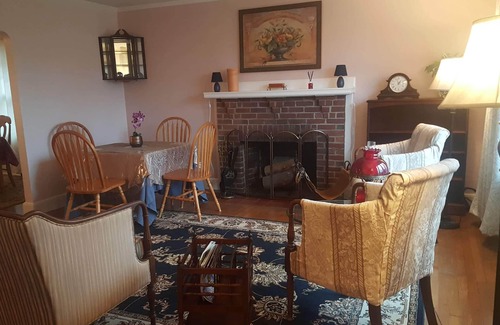 Brighton Bed & Breakfast | Natalie House - Boston