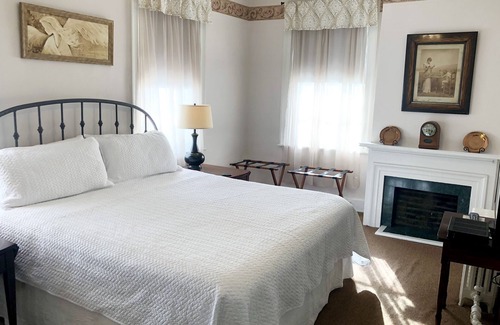 Lansing Bed & Breakfast | National Historic Landmark Inn