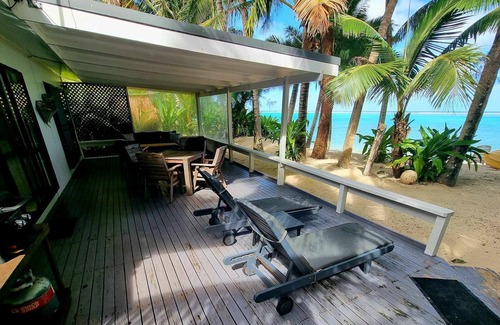 Tapere of Titikaveka House | Natura Lagoon Bungalow 1 - a 2BM bungalow on the beach at Titikaveka, Rarotonga!