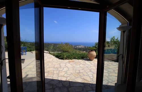 Houdetsi Villa | Natural stone villa in a secluded location on 4500 m² with a heated pool