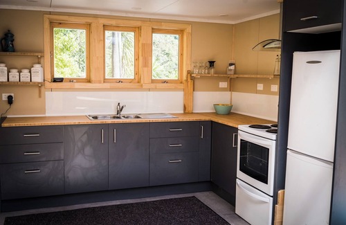 Nelson Region Cabin | Nature based cabins 10mins from Nelson Group friendly 4 cabins & 2 bedroom house